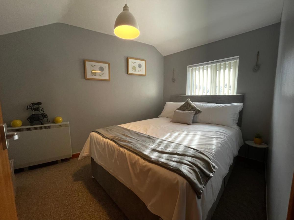 Westend Holiday Let 3 Brecon Bagian luar foto