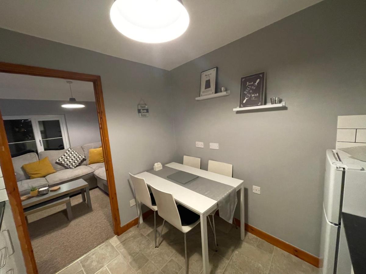 Westend Holiday Let 3 Brecon Bagian luar foto