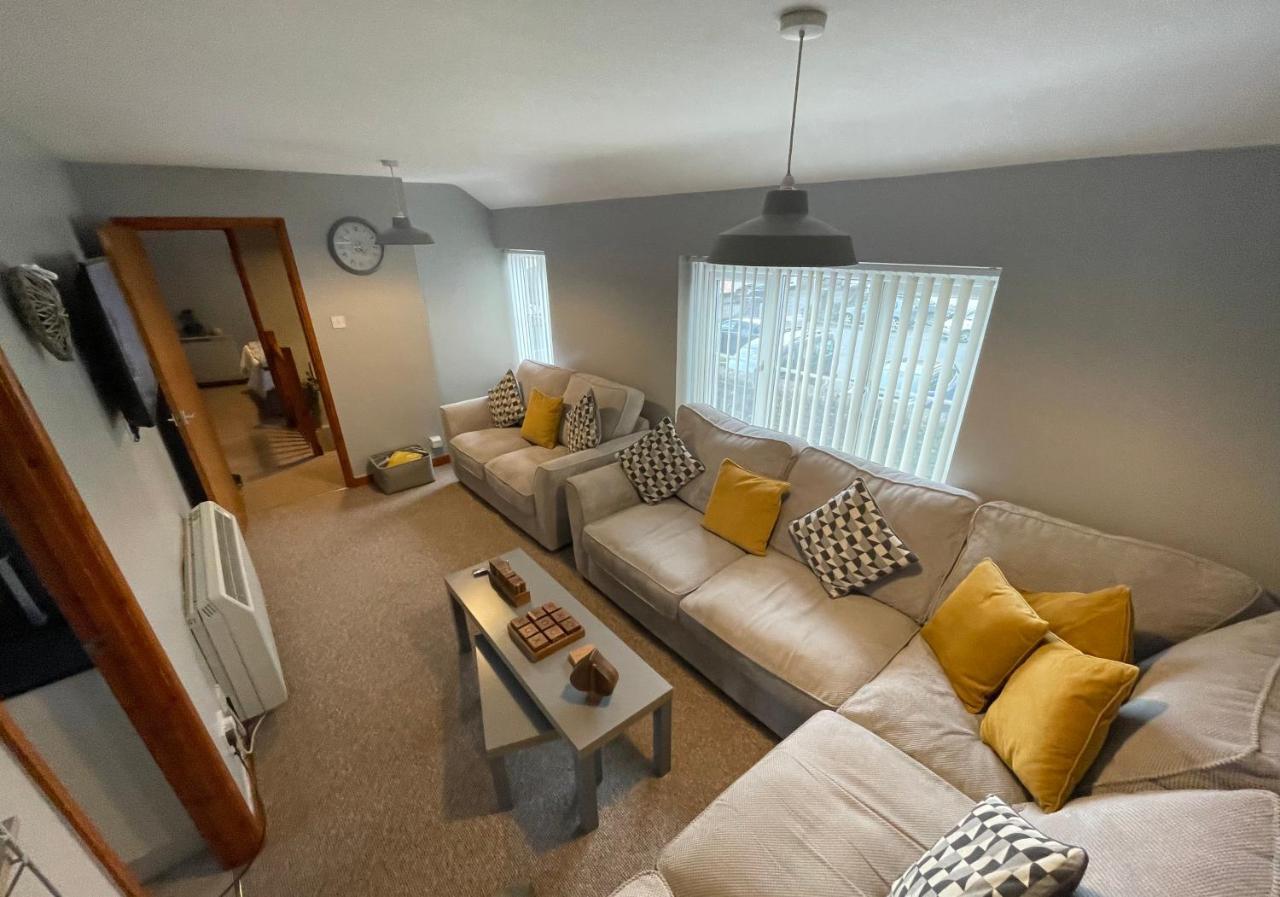 Westend Holiday Let 3 Brecon Bagian luar foto